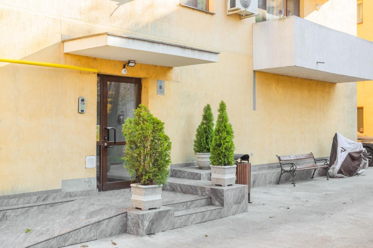 Lovely Apartment With City View Bucarest Esterno foto