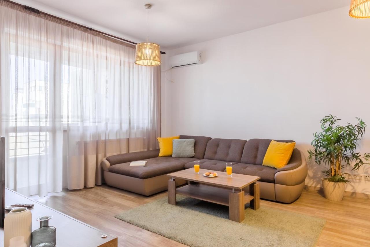 Lovely Apartment With City View Bucarest Esterno foto